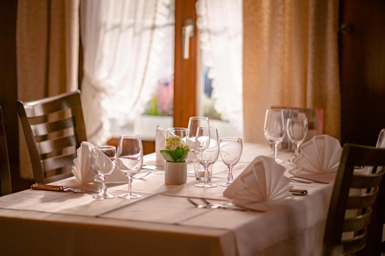 Hotel Restaurant Bad Gutenburg Lotzwil Exterior photo